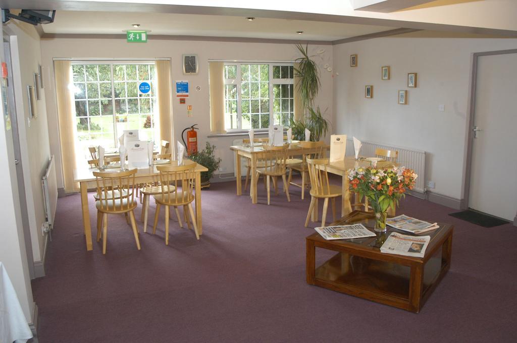 סלאו Furnival Lodge מראה חיצוני תמונה